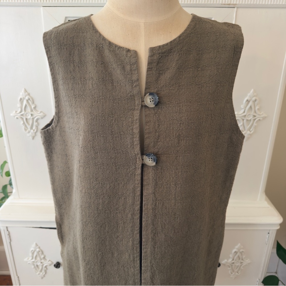 Cut Loose Canvas Texture Long Tunic
Vest with Pockets - Picture 5 of 15